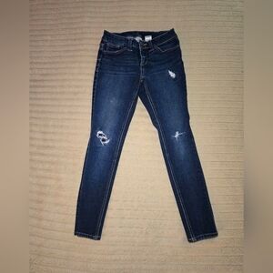Time and Tru Skinny Jeans, Petite Size 6, Dark Wash Distressed